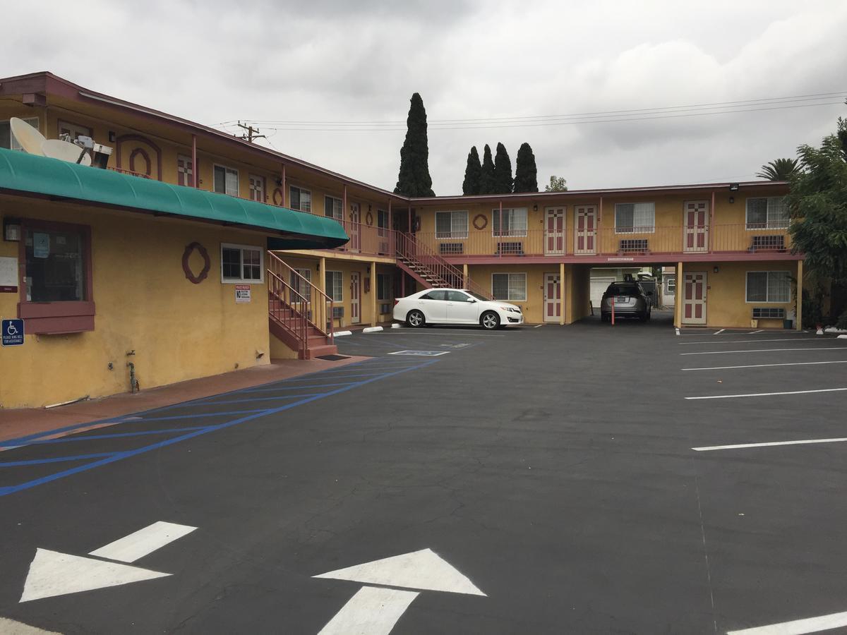 Super 7 Motel - Anaheim Packing District & Disneyland Exterior photo